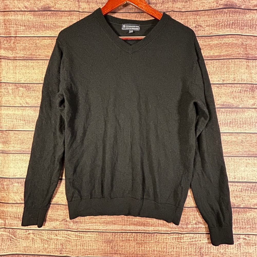 Hart Schaffner Marx Mens Black 100% Extra Fine Merino Wool V-Neck Sweater‎ M